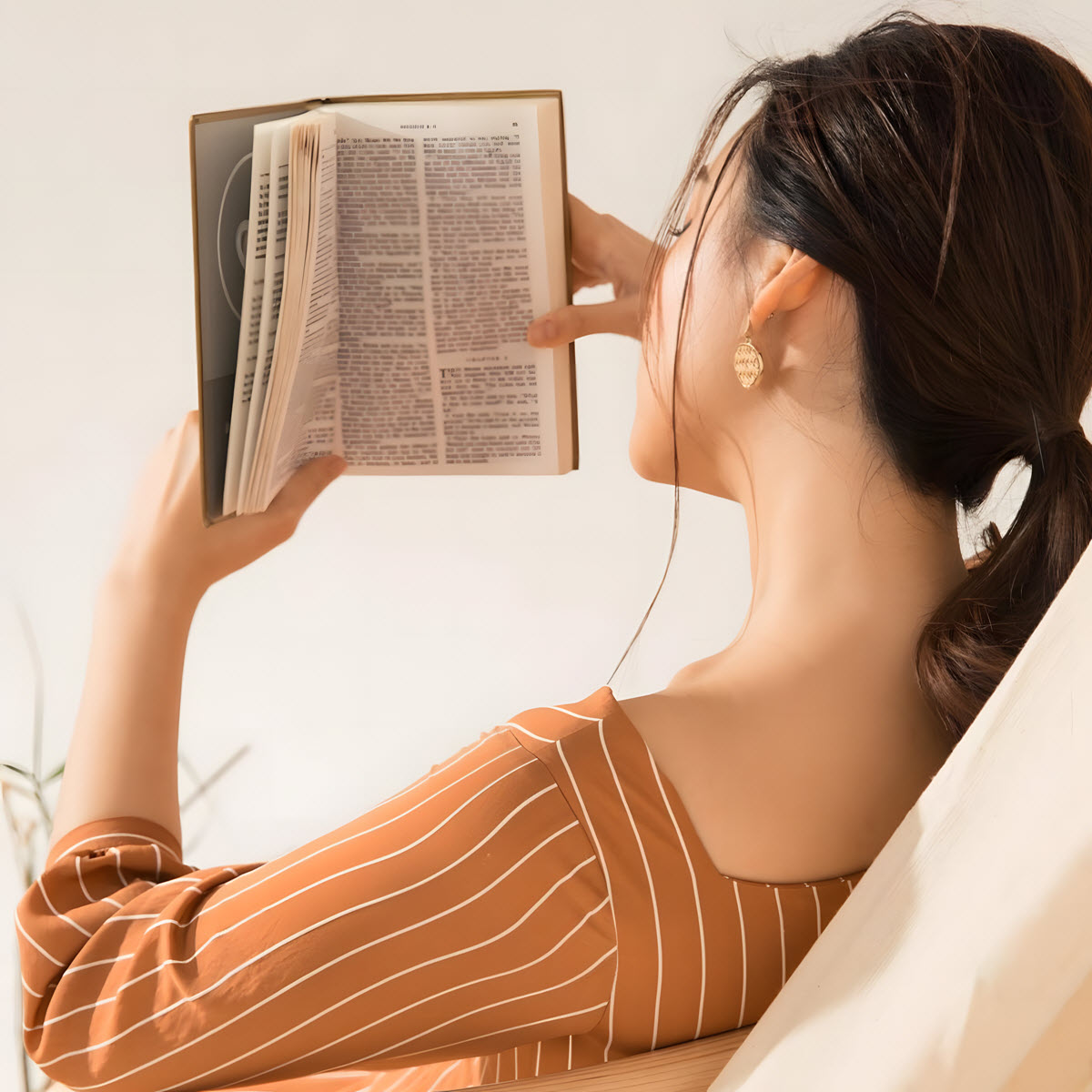 sách bìa cứng cao cấp