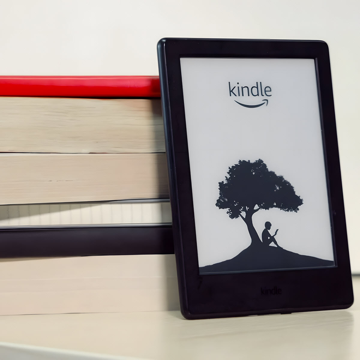 đọc sách giấy truyền thống và đọc sách điện tử